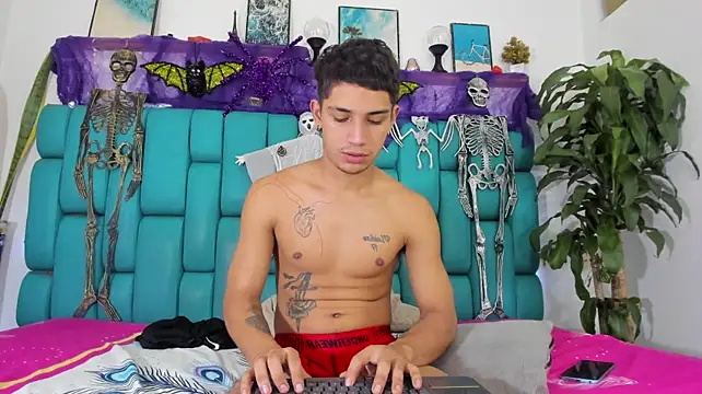 Boy_Leon_X ওয়েবক্যাম শো