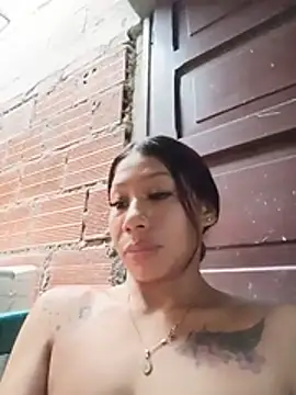 Chatroom XXX en direct de Rous-squir