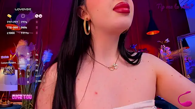 Mayzzie Live XXX-Chat