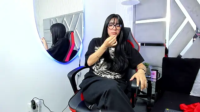 EmmaRaven Live XXX Chat