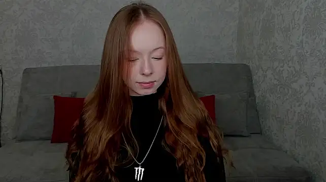 XXX chat uživo modela lilAdeleLove