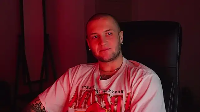 Igor_Wilde Chat XXX live