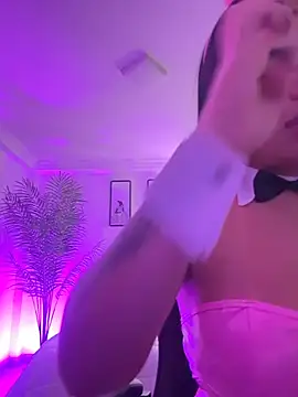 JuanitaMore01 即時 XXX 聊天