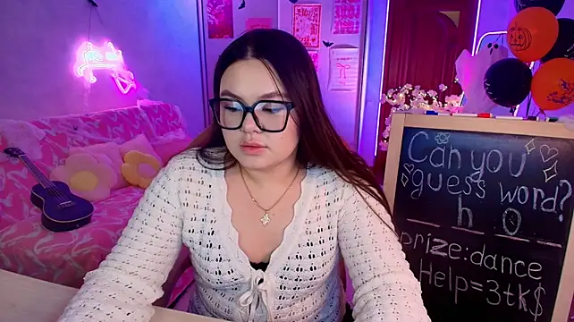 צ'אט XXX בשידור חי של lilialil06