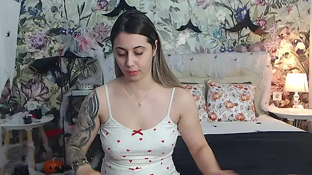 RoseDiamond06 Adlı Modelin Canlı XXX Sohbeti