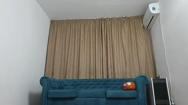 BLOND_GOD live XXX chat