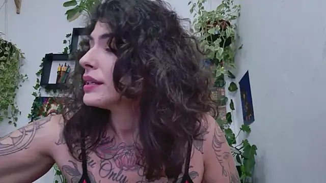 Chat +18 de TaliMajesty ao vivo