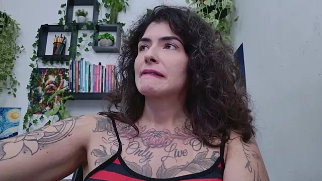 Chat XXX ao vivo de TaliMajesty