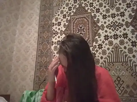 FayInessaKiss Live XXX Chat
