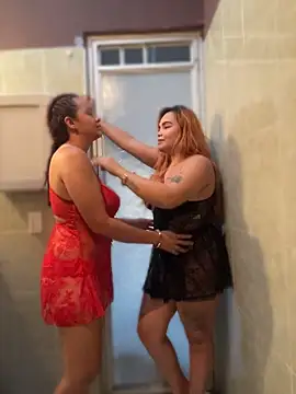 แชท XXX สดของ latinahotdivas1