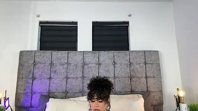 LiaDuquette Live XXX Chat