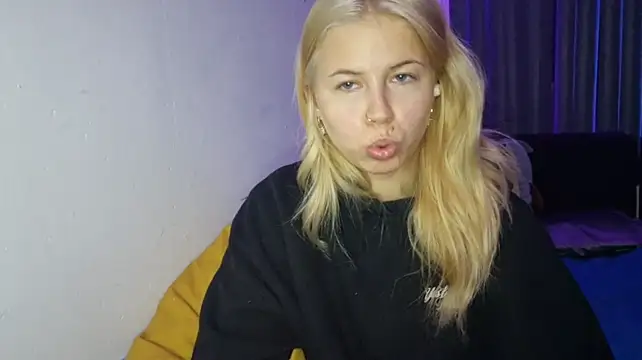 แชท XXX สดของ ErnestineBagge