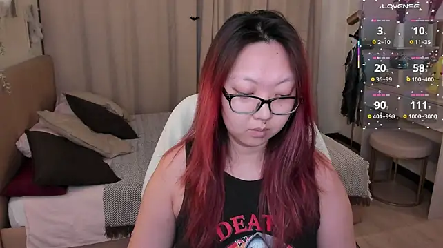 Chat +18 de Marine_Vact ao vivo