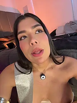 Chat +18 de JanyLunaa ao vivo