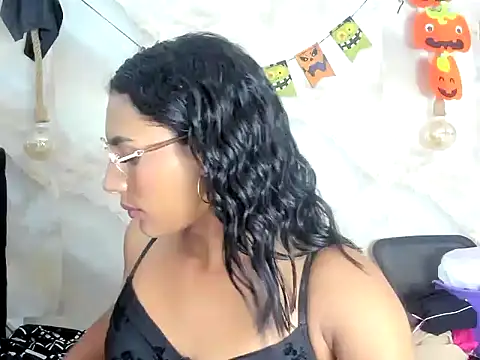 sasha_smith18 লাইভ XXX চ্যাট