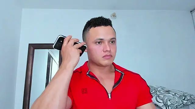 Chat XXX en directo de KingLevi01