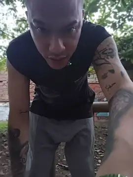 AlphaMasterXxx 现场XXX聊天
