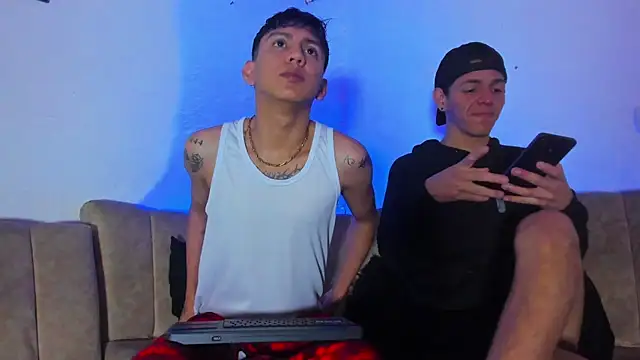 Marcus_and_Tony Live XXX-chat