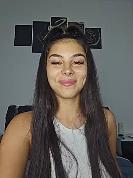 Crissdesire Chat XXX live