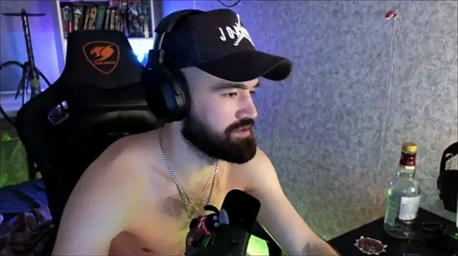 XXX chat uživo modela _Serious_Man