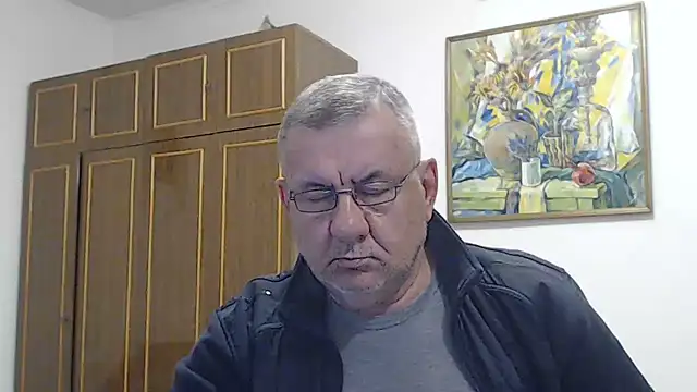 Онлайн чат XXX machomale3
