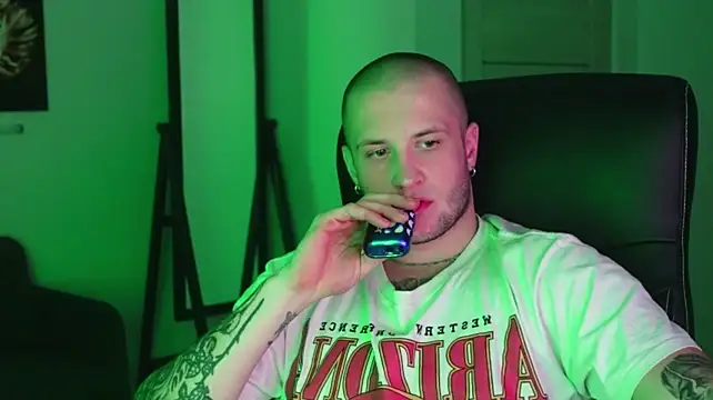 Igor_Wilde Live XXX Chat