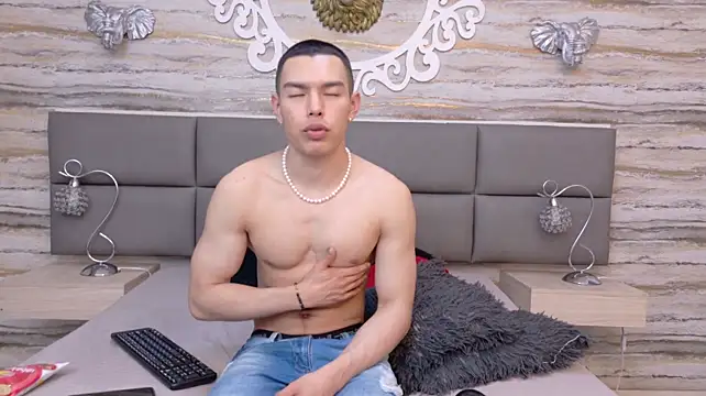 Turjan_Sultan Chat XXX live