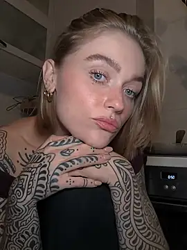Goldi159 XXX чат на живо