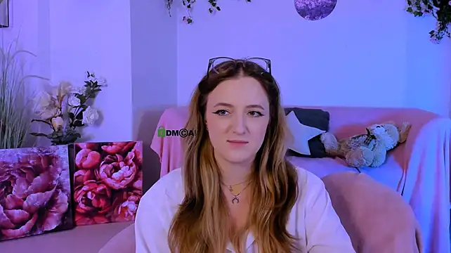 luna_berryy Adlı Modelin Canlı XXX Sohbeti