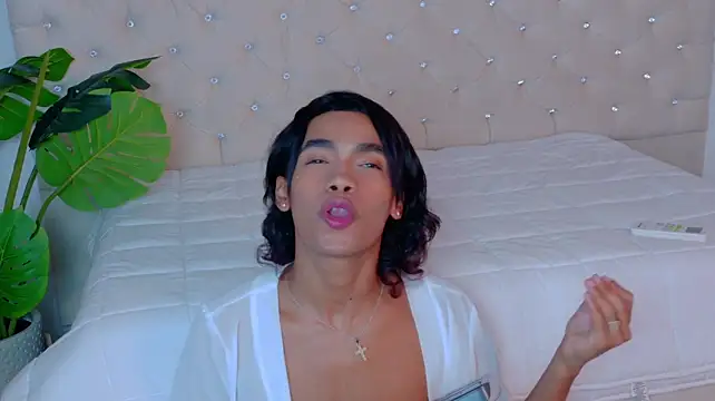 AlanCuute Chat XXX live
