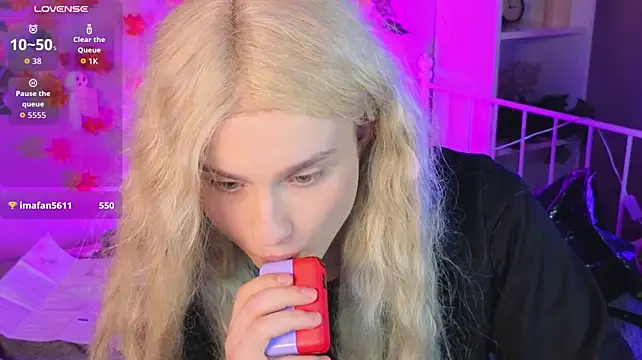 Živý XXX chat horny__doll