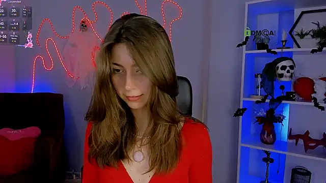 kitniss_dreamy Adlı Modelin Canlı XXX Sohbeti