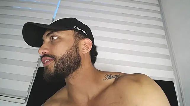 ClayBrown – Naživo XXX chat
