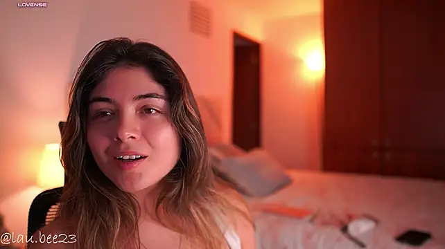 Lau_Bee 라이브 XXX 채팅