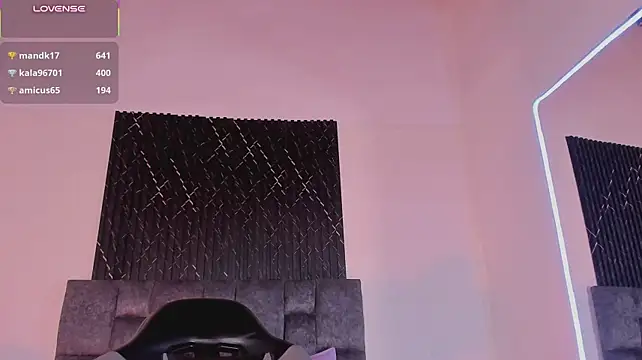 צ'אט XXX בשידור חי של Alexxus_Smith