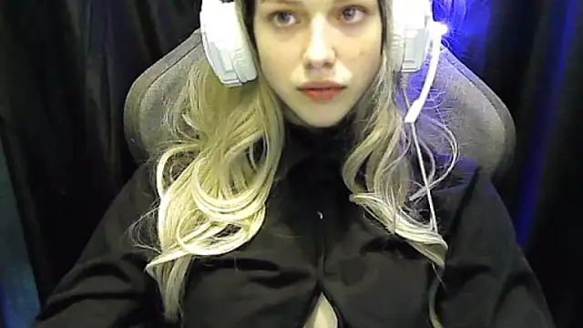 cute_rabbit12 Live XXX Chat