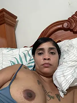 Chat +18 de lucero1902 ao vivo