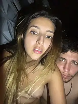צ'אט XXX בשידור חי של Luke_and_Liah