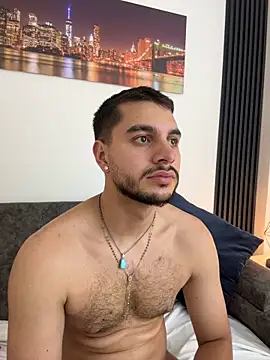 XXX chat uživo modela AmadeoWild
