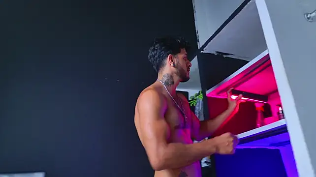 JuanBladeのライブXXXチャット