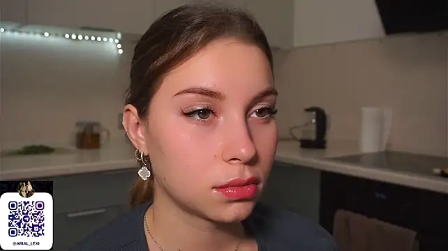 Sairallyn's Live XXX Chat