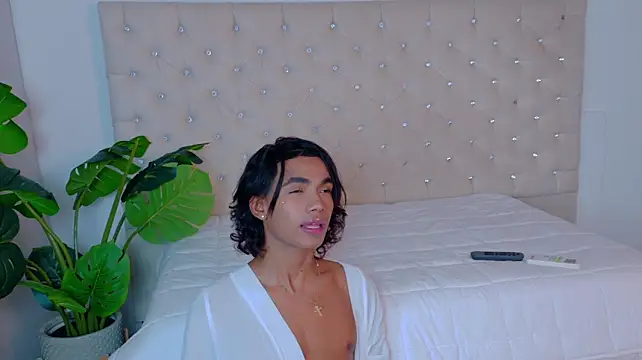 AlanCuute's Live XXX Chat