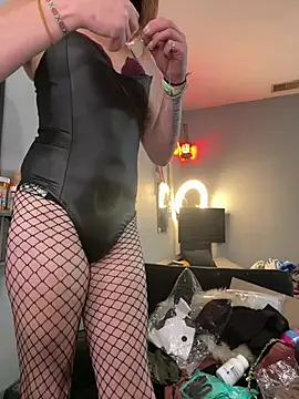 Pokazy przed kamerką – Cutetrans90