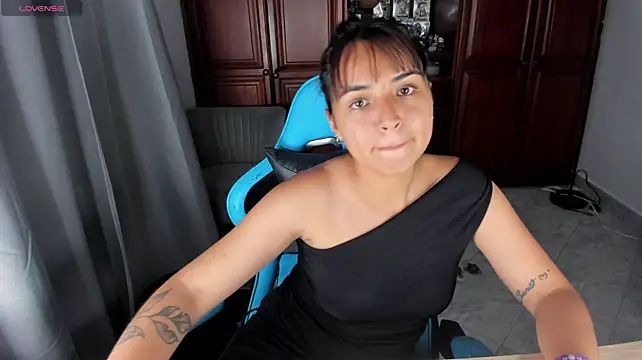AmberWolf_ Live XXX Chat