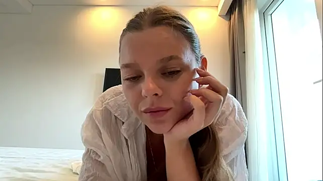 AmieLendor Live XXX Chat
