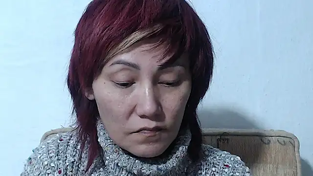 VERYHAPPYWOMANXXX's Live XXX Chat