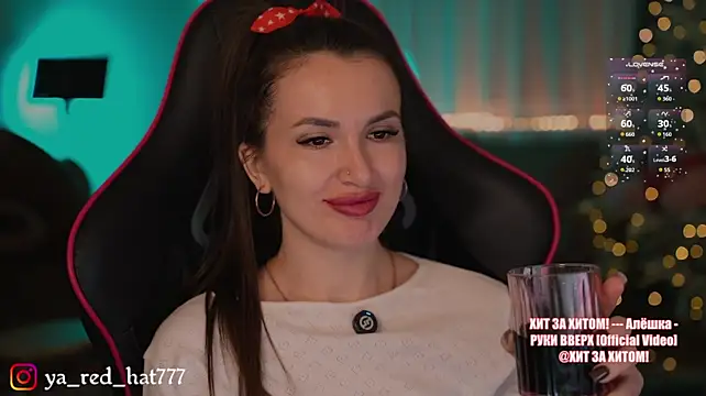 -RED_HAT-'s Live XXX Chat