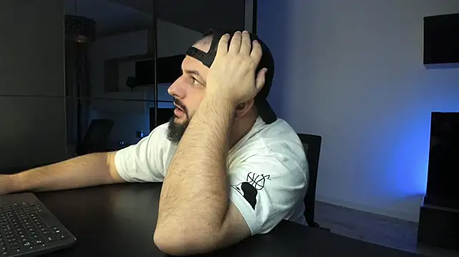 DravenPeak Live XXX Chat