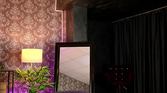 LeylaSaint Live XXX-Chat