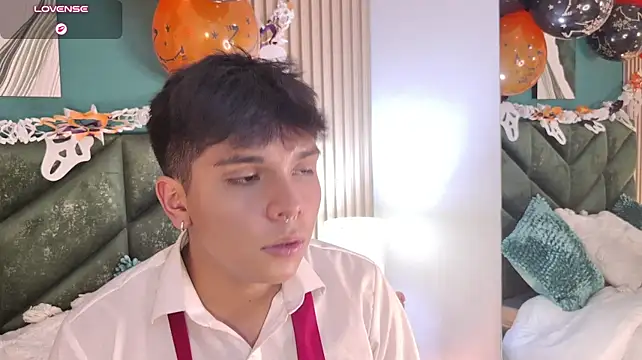 Thiago_Knox: онлайн-секс-чат